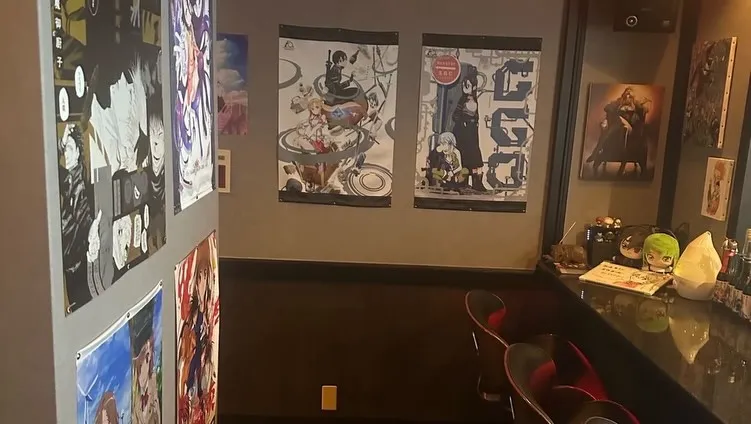 今回は「アニメバーうてれ」様の広告を掲載しながら歩きます！